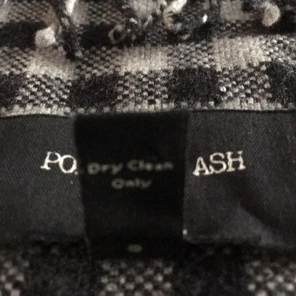 Porter & Ash 100% Marino wool Scarf - Picture 3 of 4